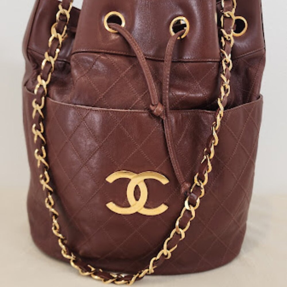 Chanel 1989-1991 Drawstring Bucket shoulder . Interior lining has been removed.